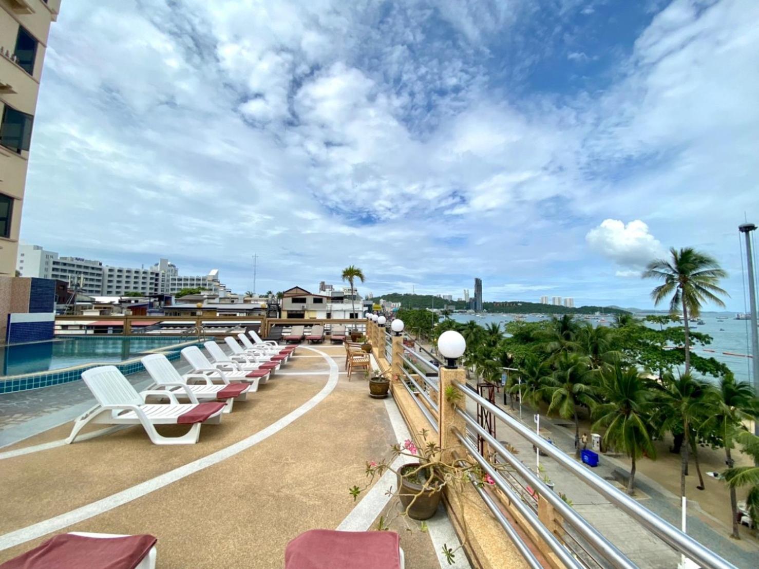 Aa Hotel Pattaya Εξωτερικό φωτογραφία