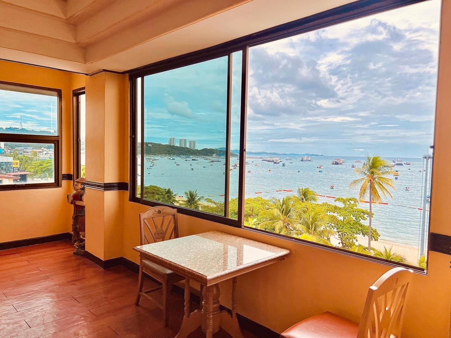 Aa Hotel Pattaya Εξωτερικό φωτογραφία